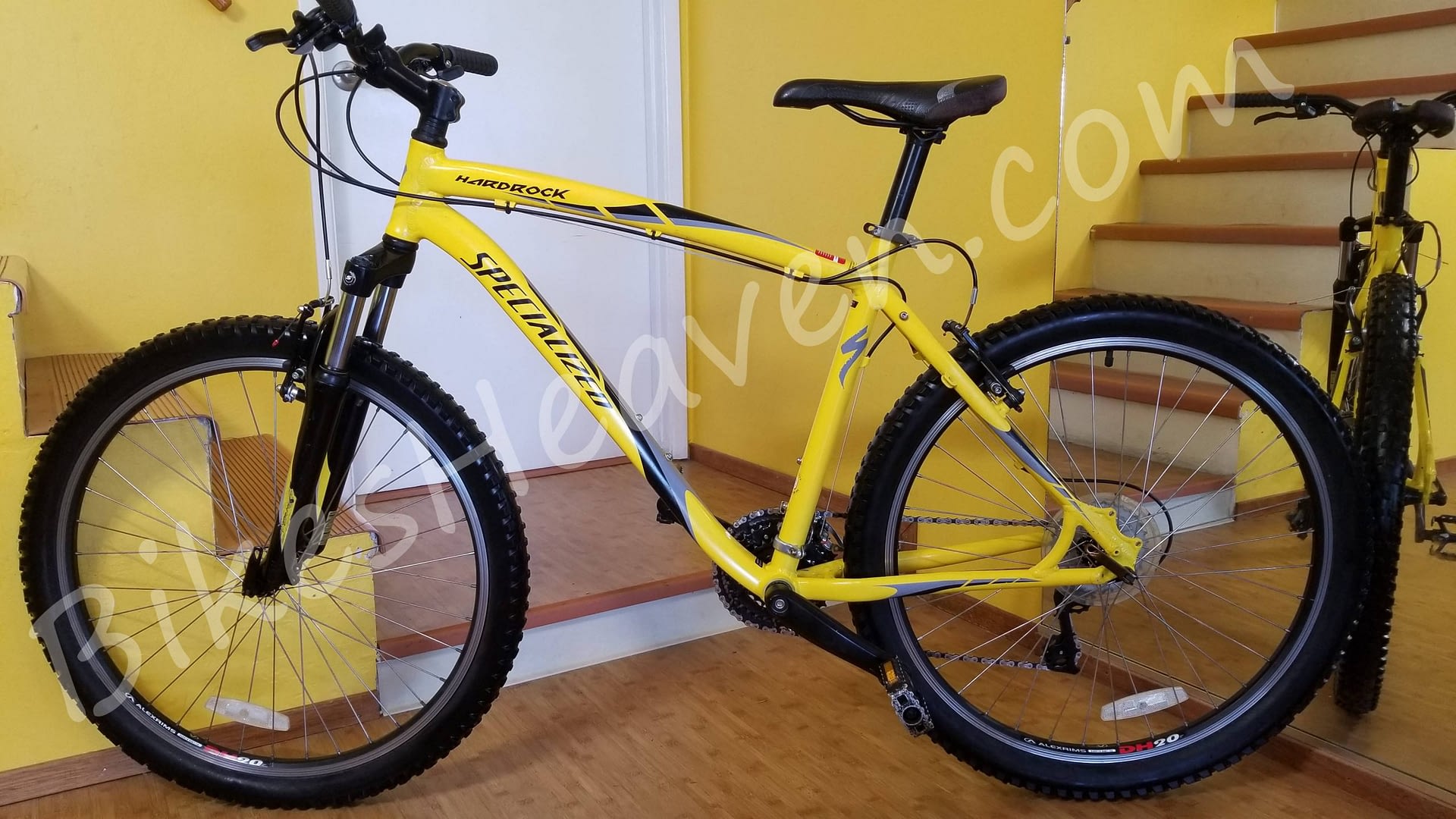 specialized hardrock yellow