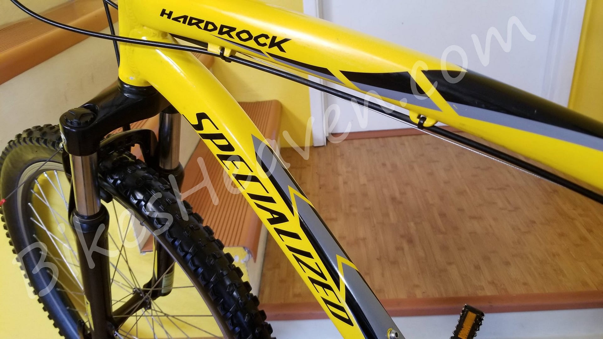 specialized hardrock yellow